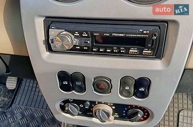 Седан Dacia Logan 2010 в Дубно