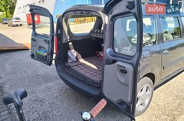 Седан Dacia Logan 2008 в Києві