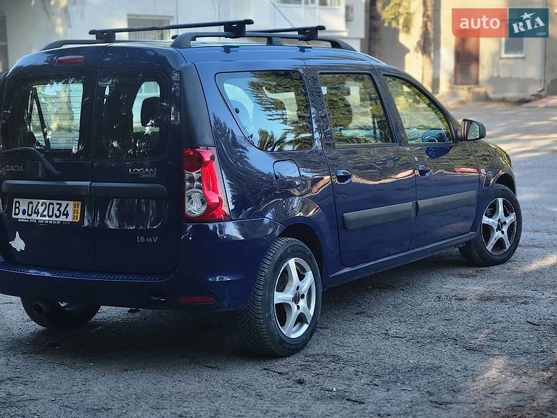 Седан Dacia Logan 2009 в Збараже