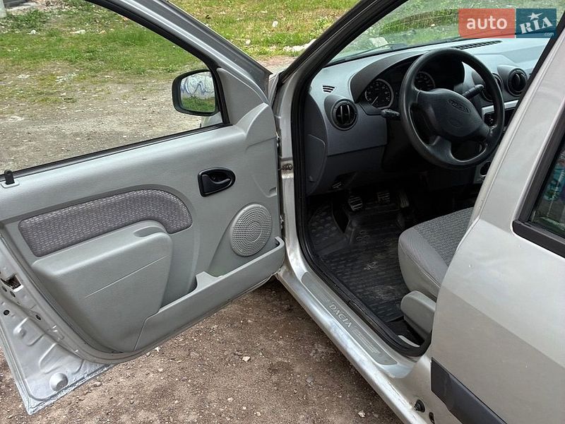 Седан Dacia Logan 2007 в Тернополе