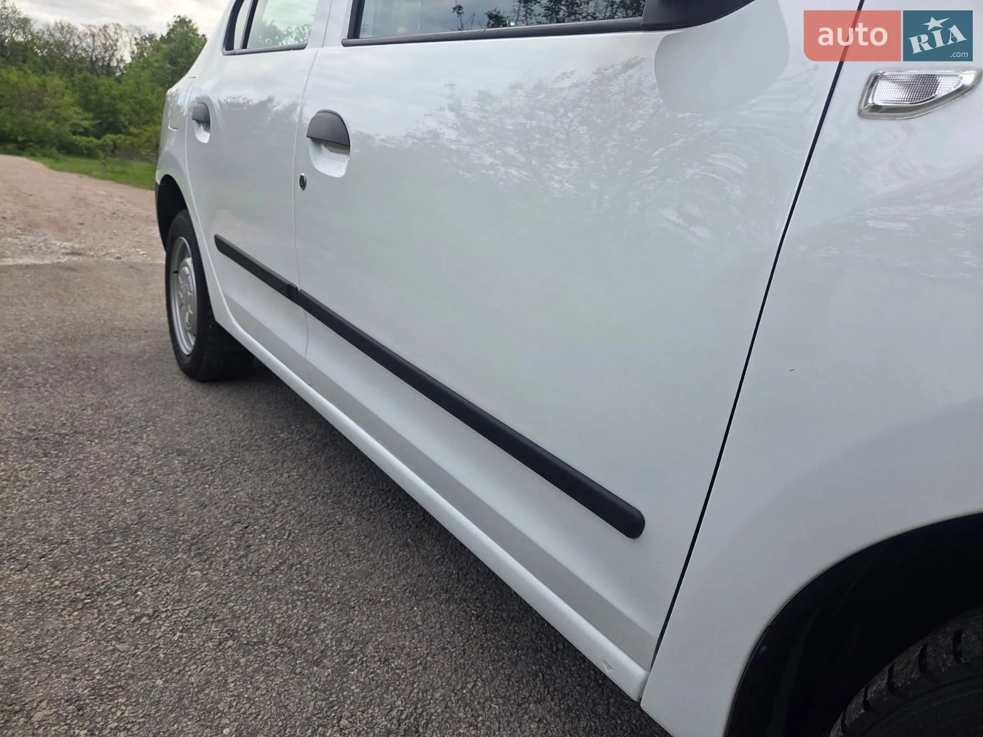 2015 Dacia Logan - мініатюра 2