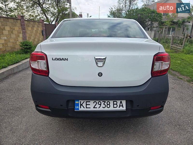 Седан Dacia Logan 2015 в Каменском