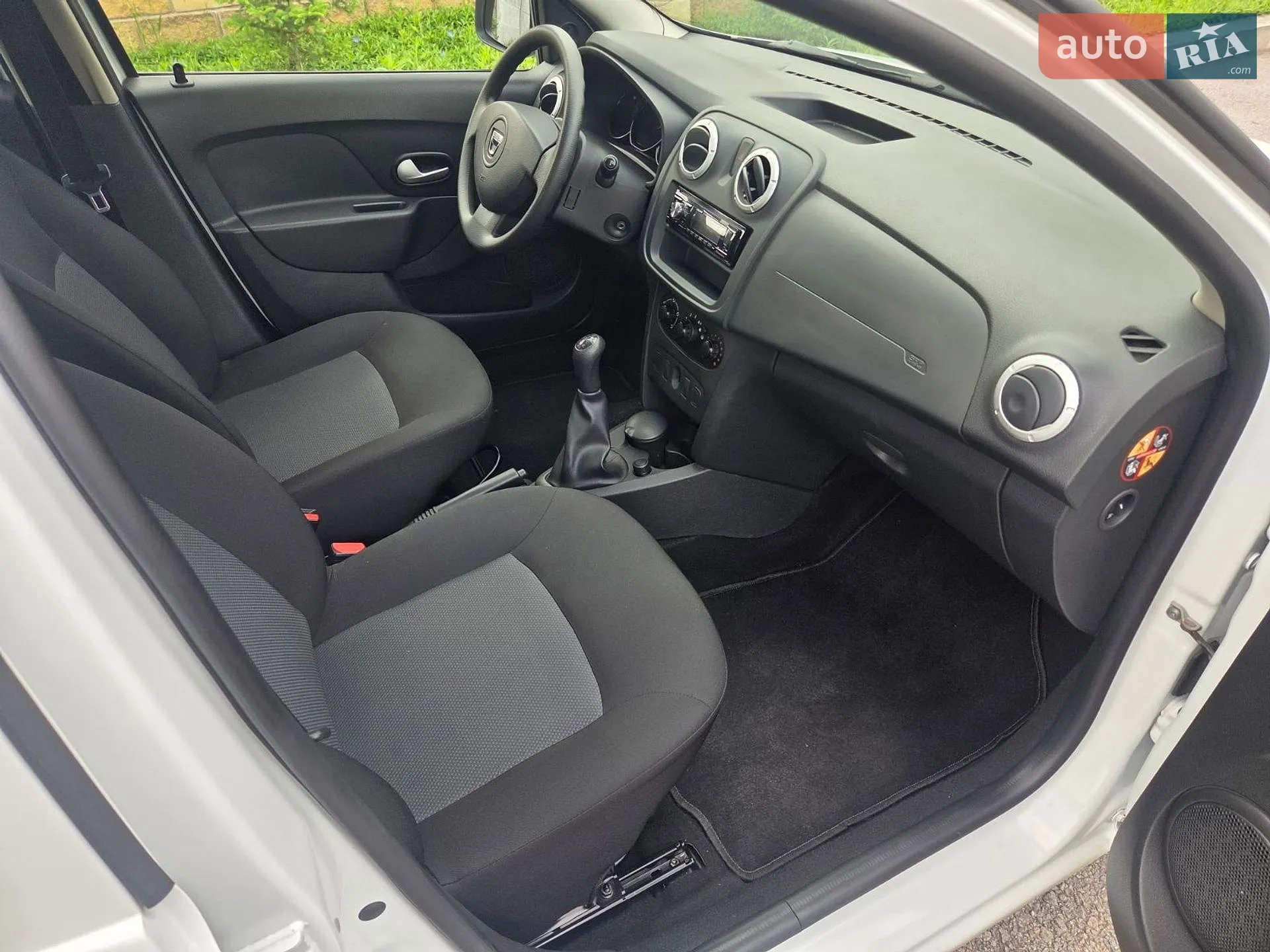 2015 Dacia Logan - мініатюра 14