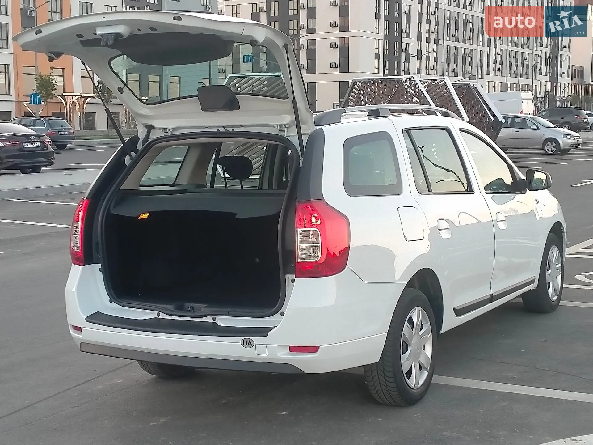2015 Dacia Logan - мініатюра 11