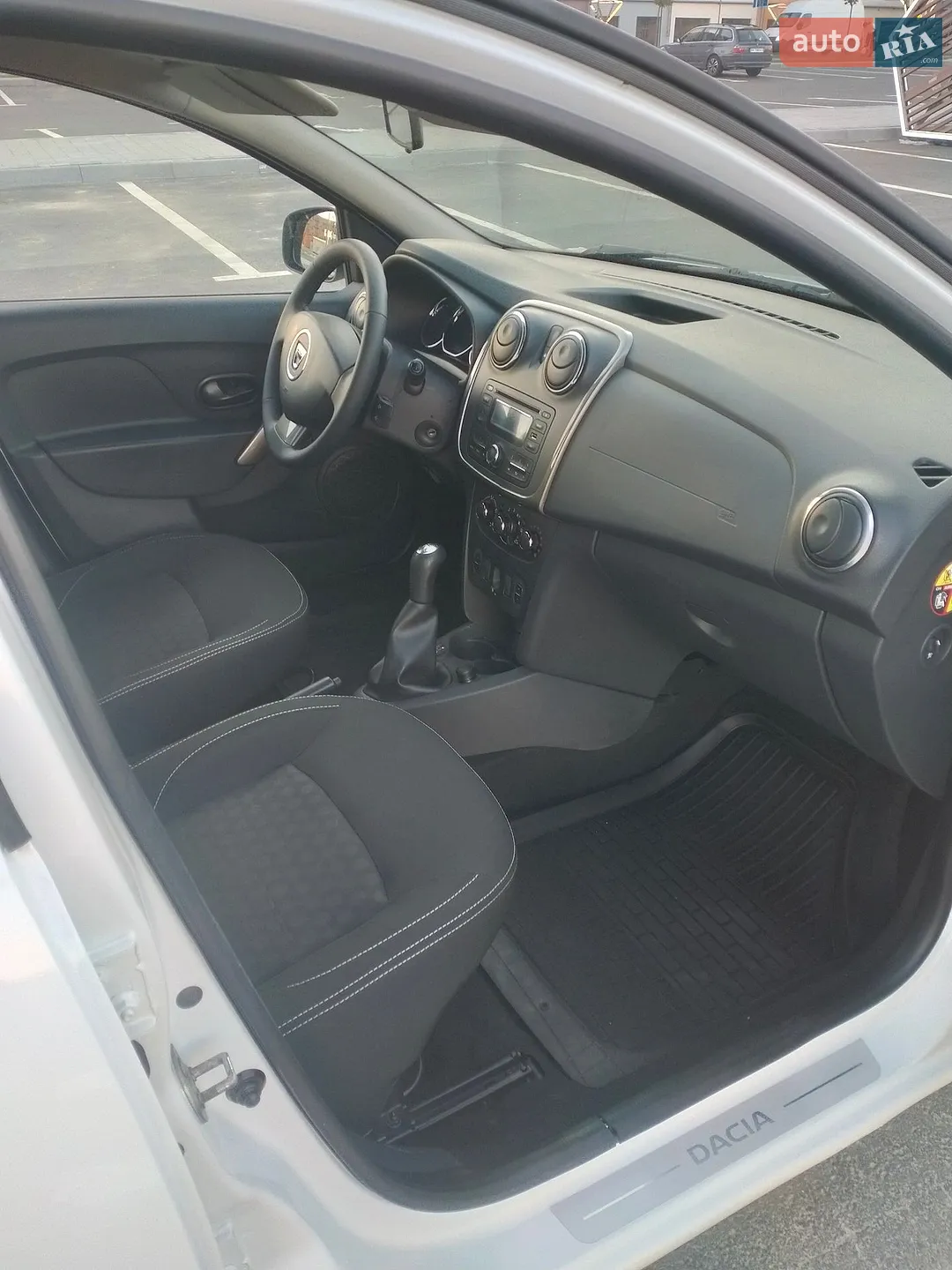 2015 Dacia Logan - мініатюра 17