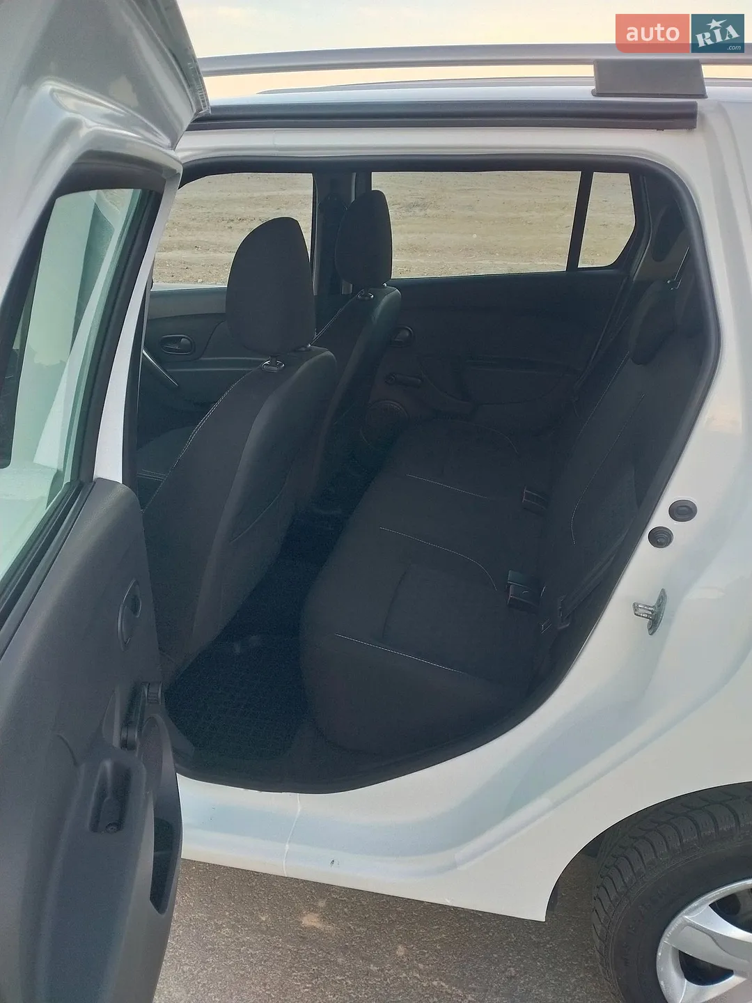 2015 Dacia Logan - мініатюра 16