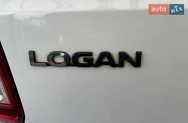 Седан Dacia Logan 2015 в Белой Церкви