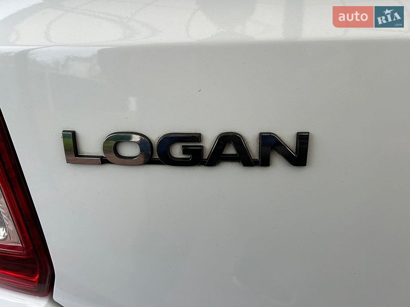 Седан Dacia Logan 2015 в Белой Церкви