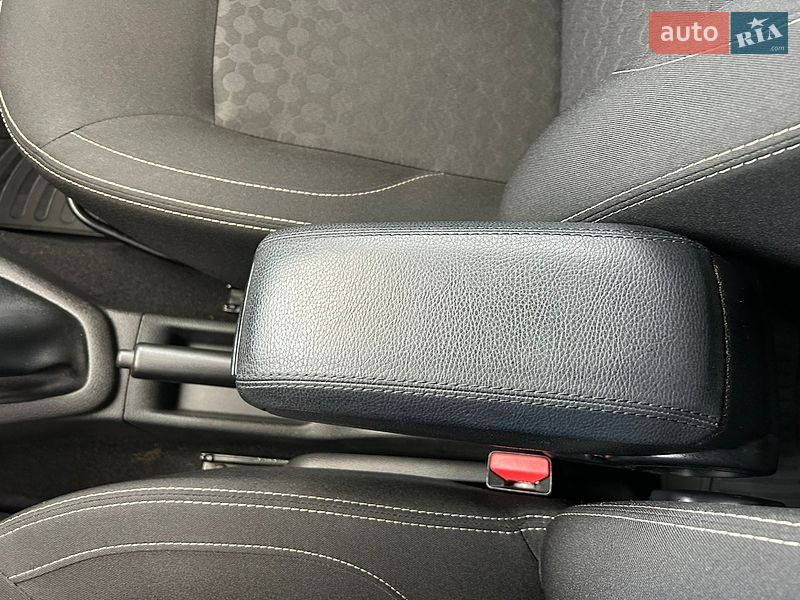 Седан Dacia Logan 2015 в Белой Церкви