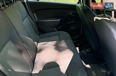Седан Dacia Logan 2014 в Львове