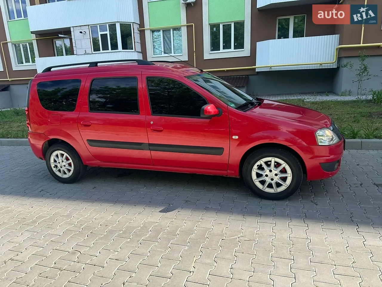 2010 Dacia Logan - мініатюра 11