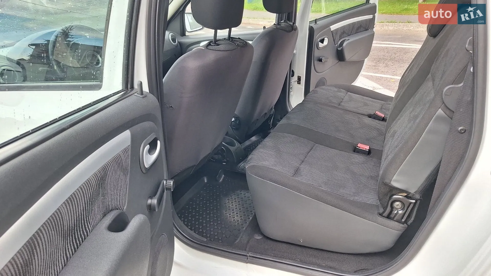 2011 Dacia Logan - мініатюра 45