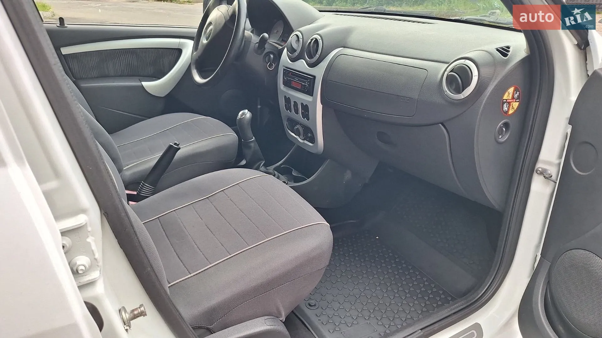 2011 Dacia Logan - мініатюра 53