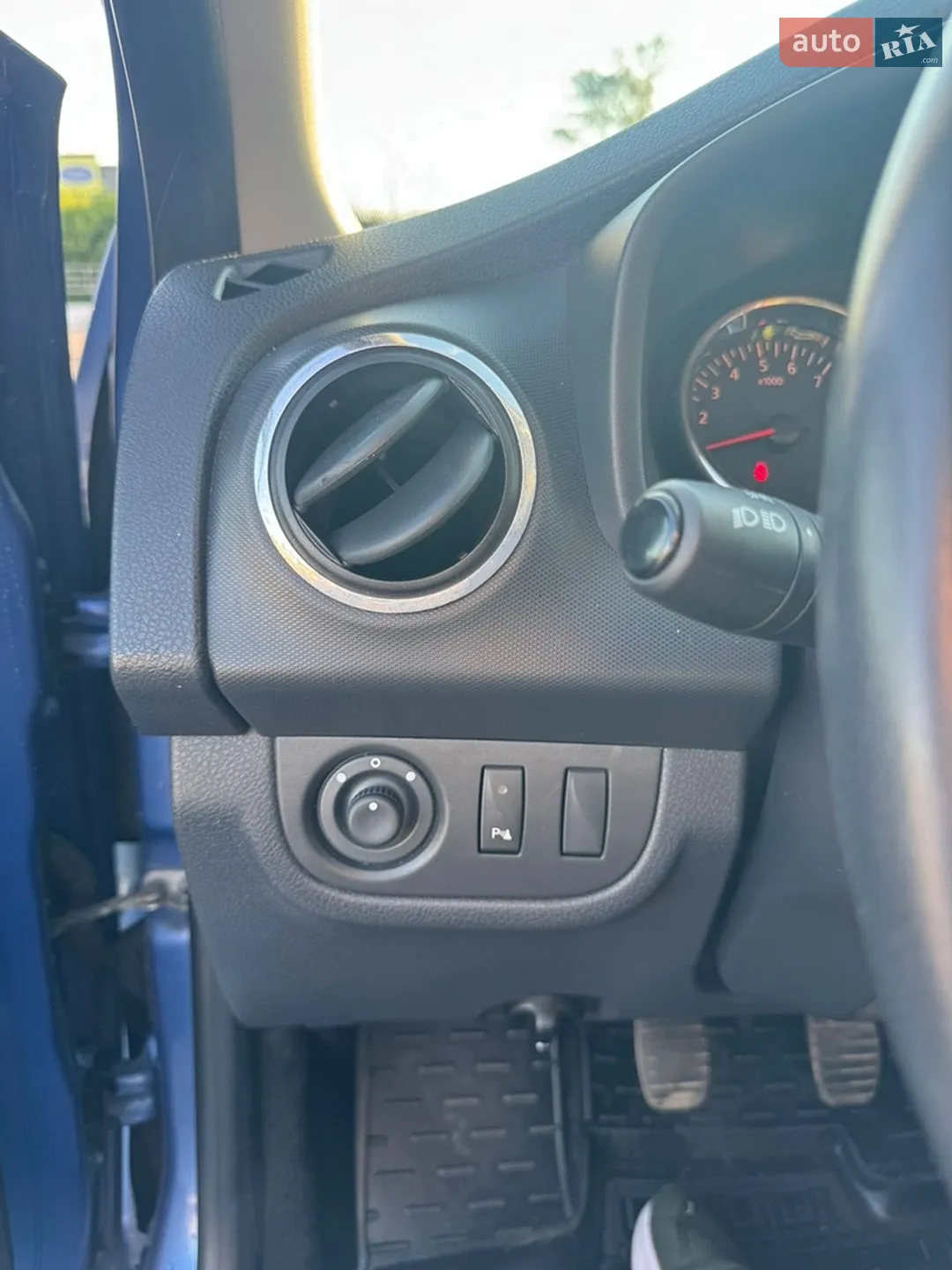 2014 Dacia Logan - мініатюра 15