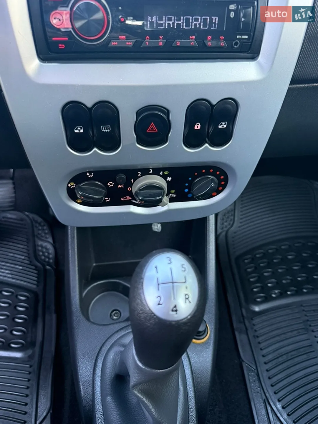 2010 Dacia Logan - мініатюра 23