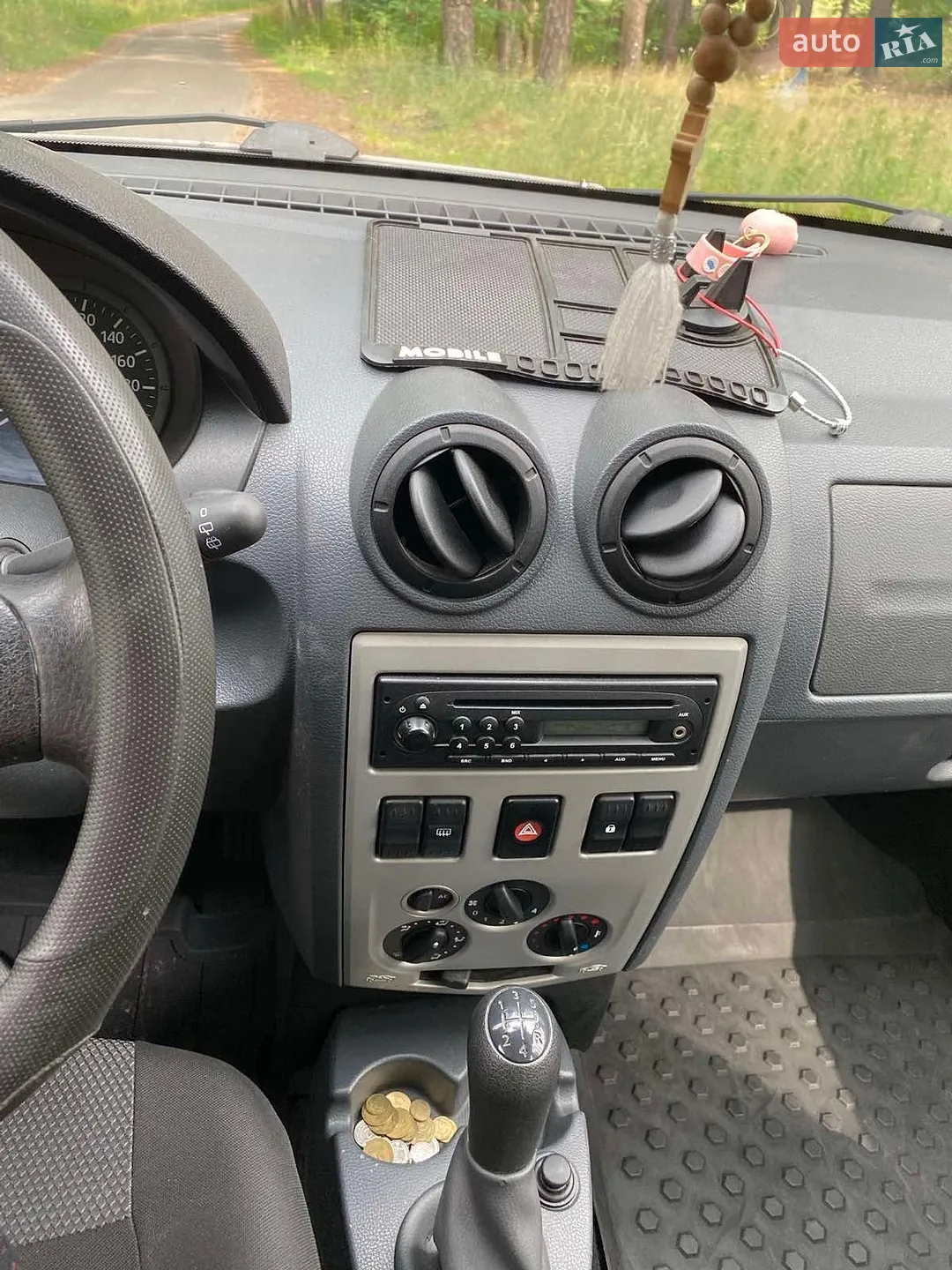2011 Dacia Logan - мініатюра 12
