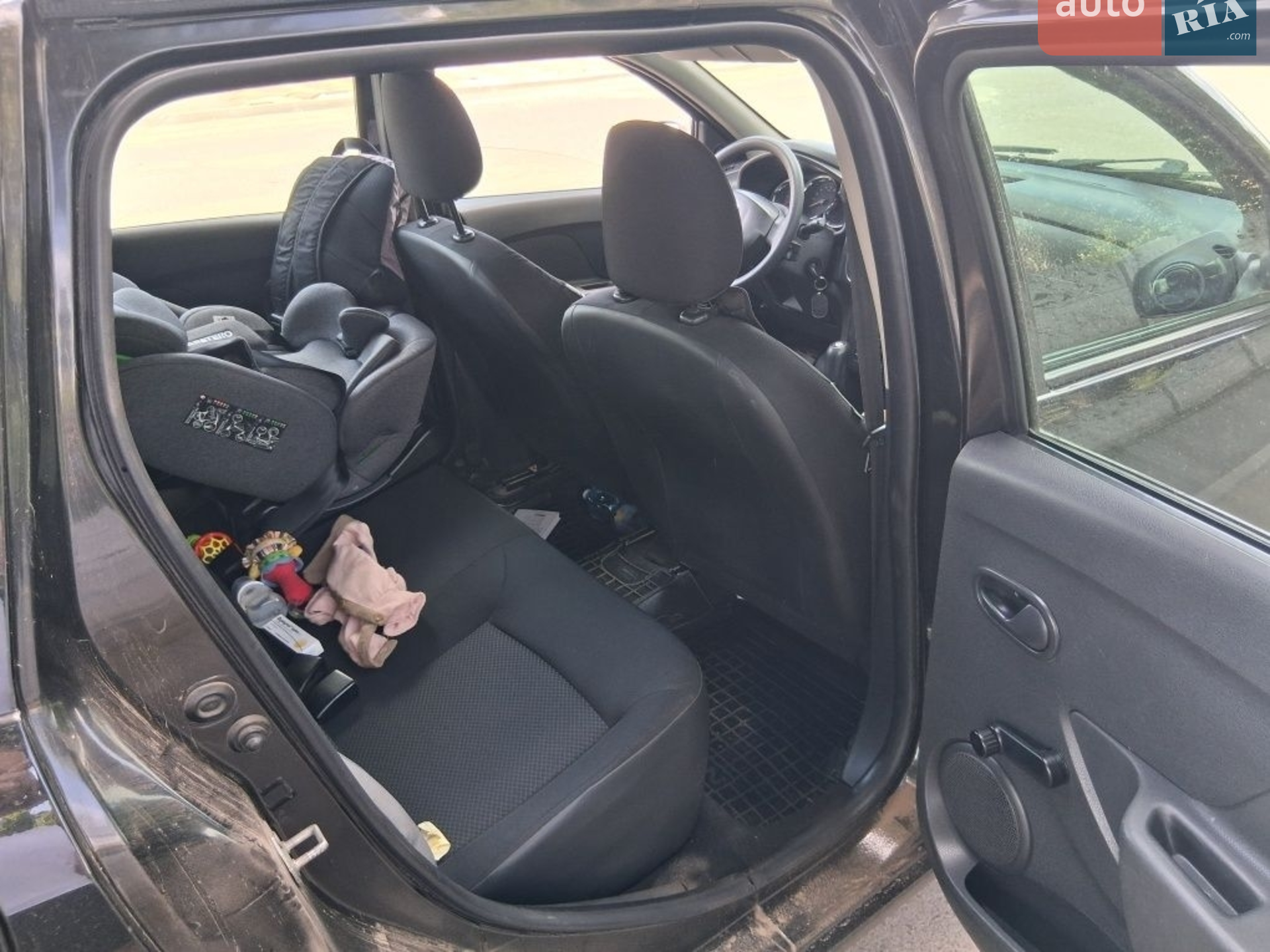 2014 Dacia Logan - мініатюра 6