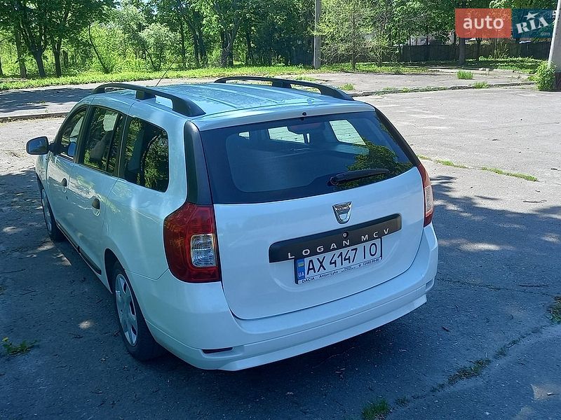 Седан Dacia Logan 2015 в Харькове