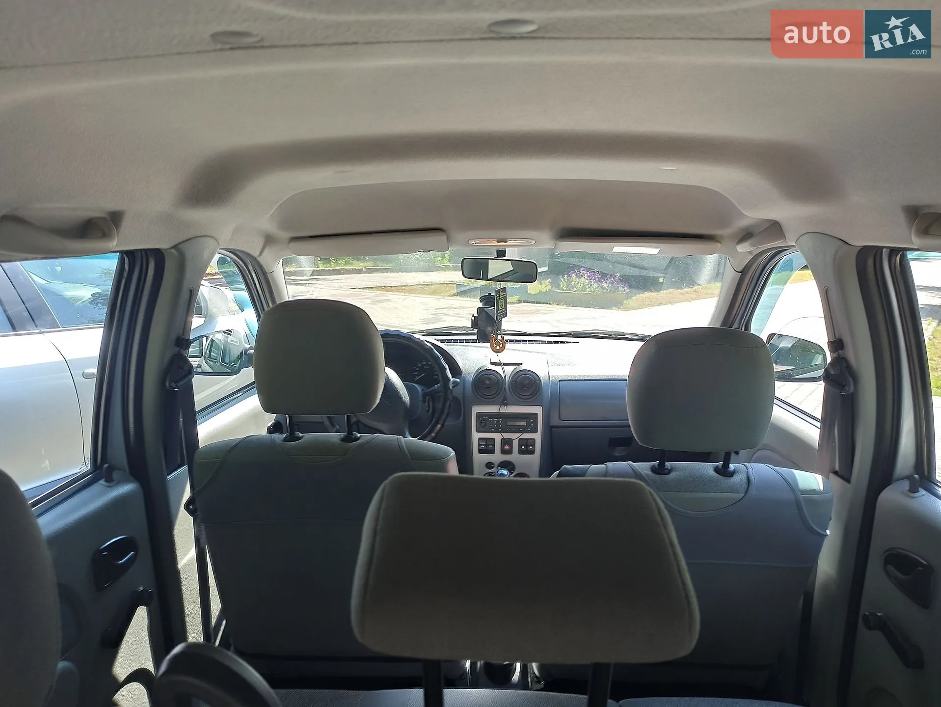 2012 Dacia Logan - мініатюра 11