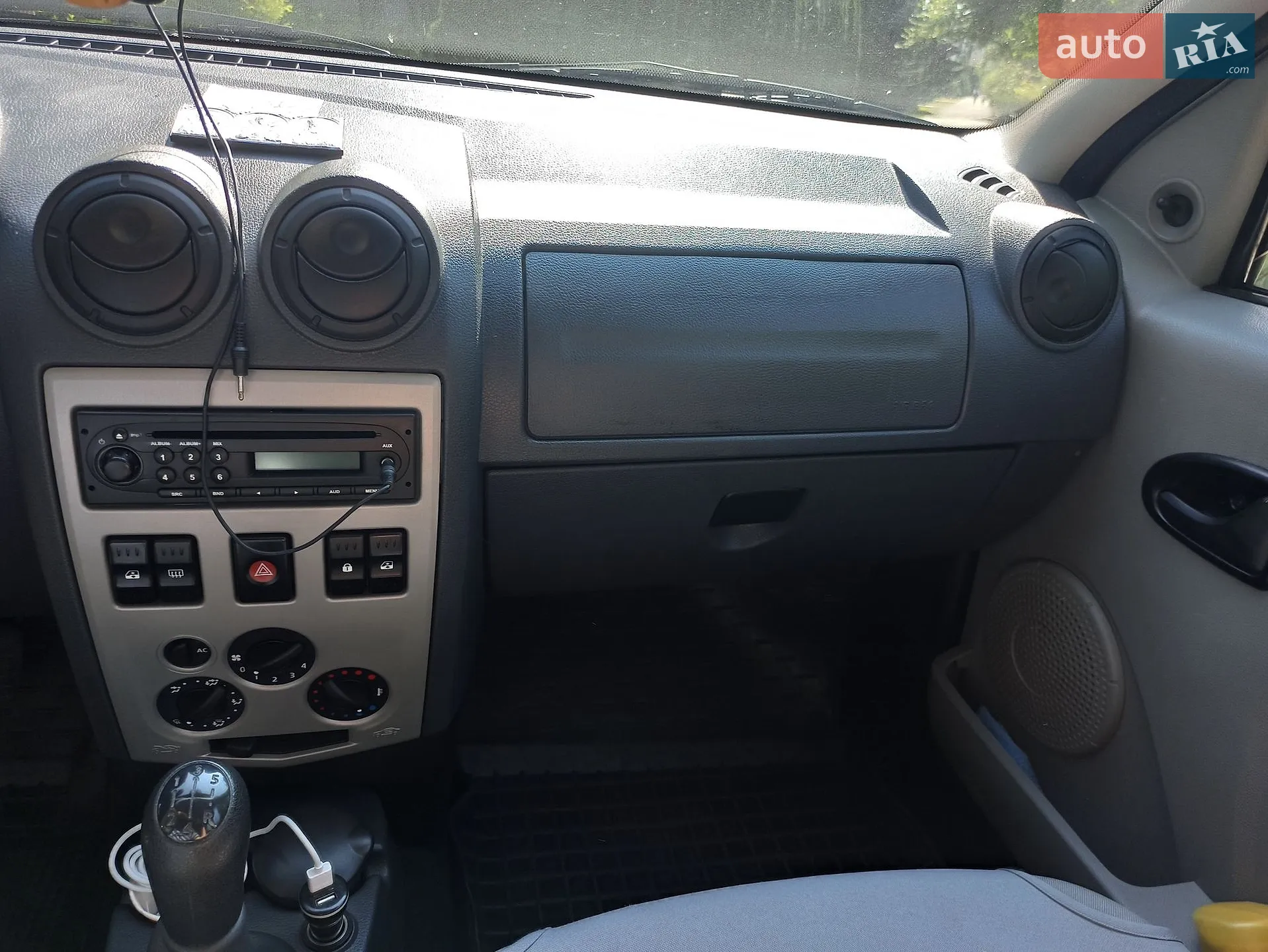 2012 Dacia Logan - мініатюра 14