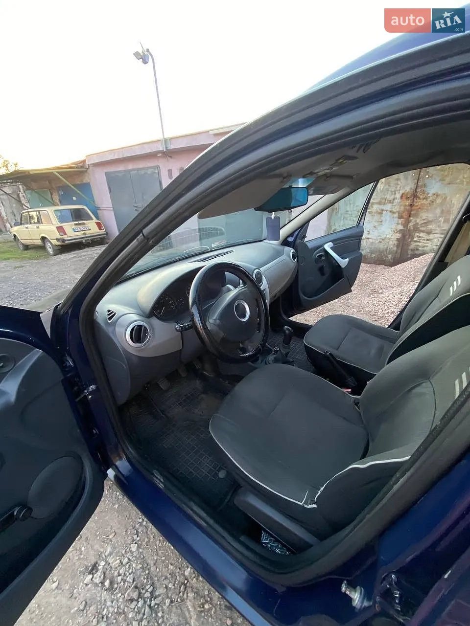 2012 Dacia Logan - мініатюра 11