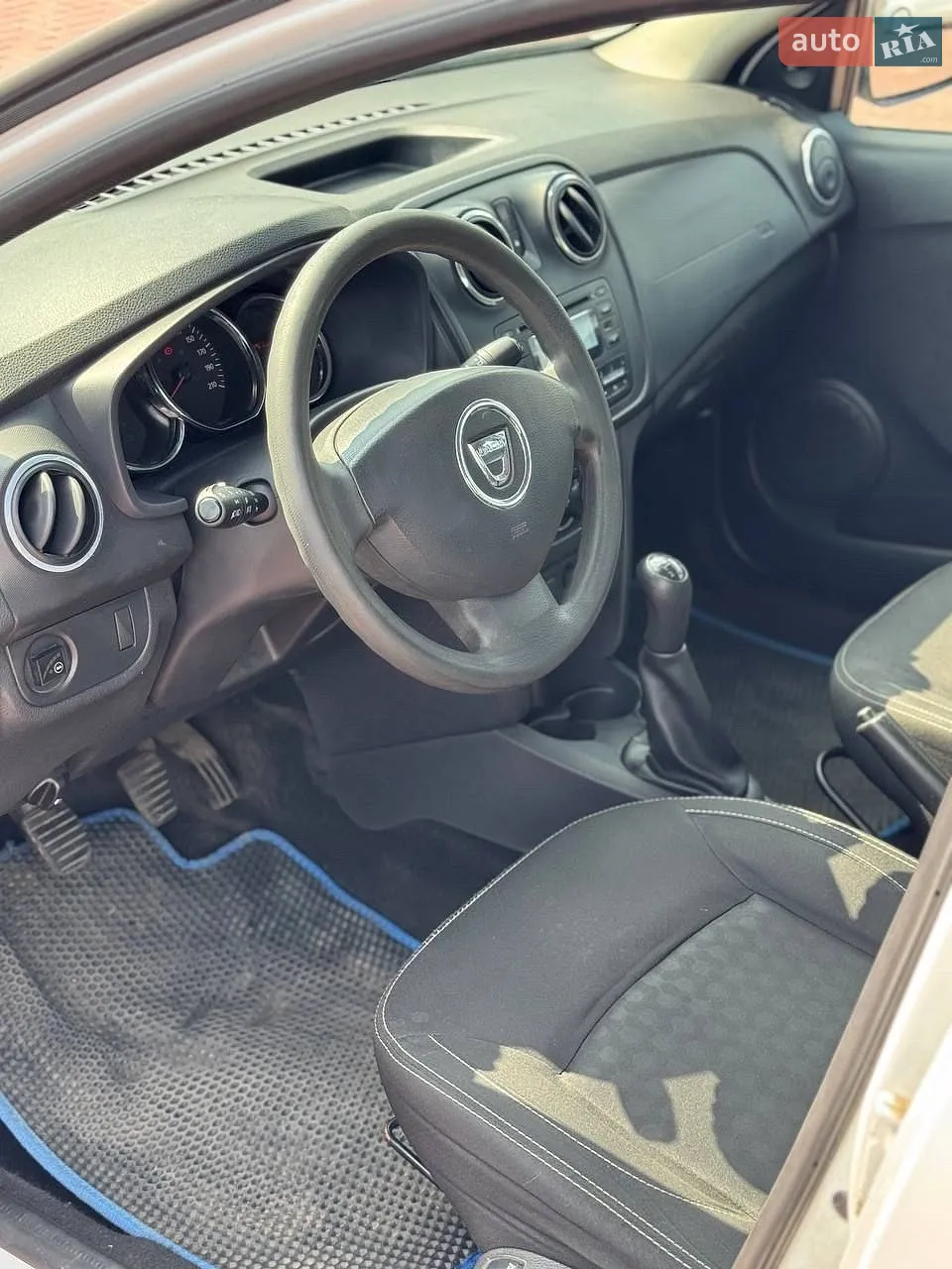 2016 Dacia Logan - мініатюра 8