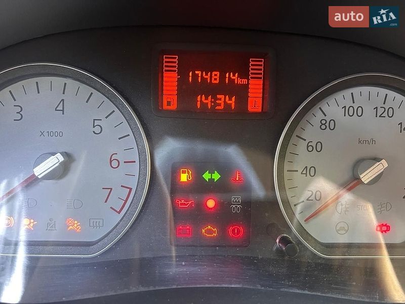 Седан Dacia Logan 2009 в Киеве фото 11 Седан Dacia Logan 2009 в Киеве