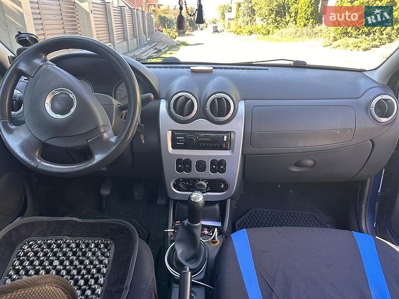 Седан Dacia Logan 2009 в Киеве фото 14 Седан Dacia Logan 2009 в Киеве