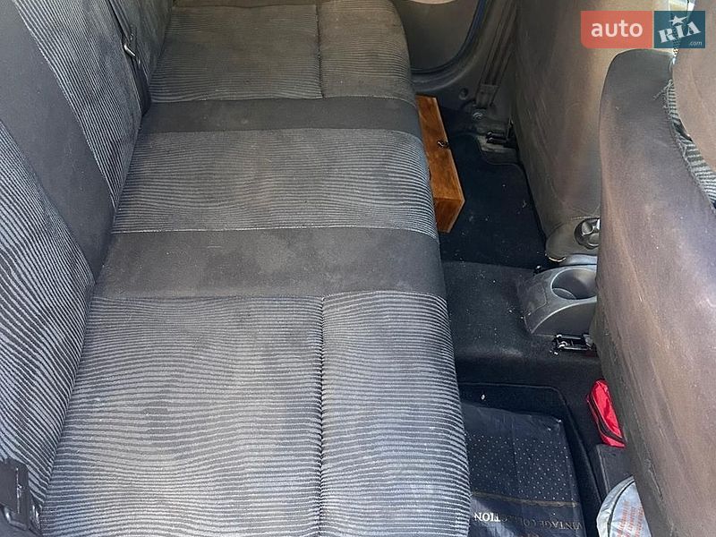 Седан Dacia Logan 2009 в Киеве фото 15 Седан Dacia Logan 2009 в Киеве