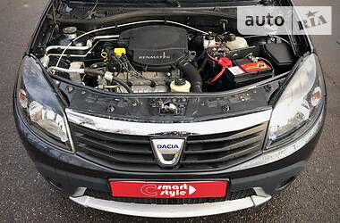 Позашляховик / Кросовер Dacia Sandero StepWay 2010 в 