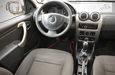 Позашляховик / Кросовер Dacia Sandero StepWay 2010 в 