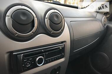 Позашляховик / Кросовер Dacia Sandero StepWay 2010 в 