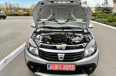 Внедорожник / Кроссовер Dacia Sandero StepWay 2011 в Полтаве