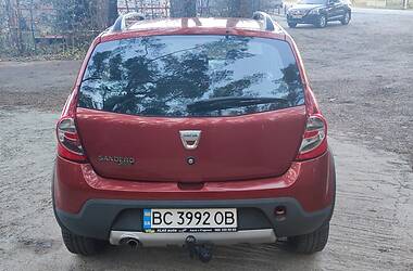 Хетчбек Dacia Sandero StepWay 2010 в Львові