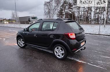 Хэтчбек Dacia Sandero StepWay 2013 в Ковеле