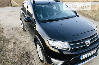 Хэтчбек Dacia Sandero StepWay 2013 в Снятине