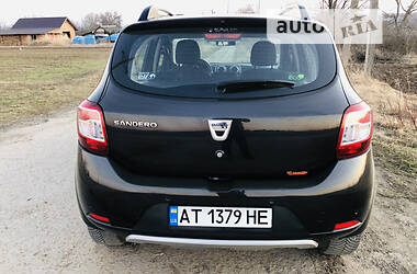 Хэтчбек Dacia Sandero StepWay 2013 в Снятине