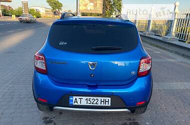Хетчбек Dacia Sandero StepWay 2013 в Снятині