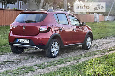 Внедорожник / Кроссовер Dacia Sandero StepWay 2013 в Черновцах