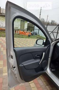 Хэтчбек Dacia Sandero StepWay 2015 в Кролевце