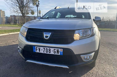 Позашляховик / Кросовер Dacia Sandero StepWay 2014 в Рівному