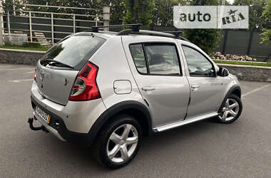 Внедорожник / Кроссовер Dacia Sandero StepWay 2012 в Виннице