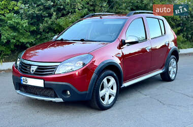 Внедорожник / Кроссовер Dacia Sandero StepWay 2012 в Виннице