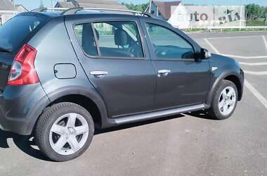 Внедорожник / Кроссовер Dacia Sandero StepWay 2011 в Ковеле