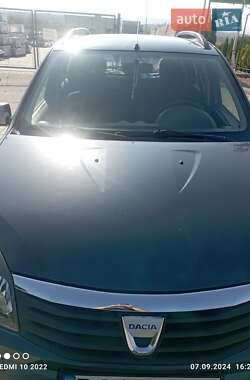 Позашляховик / Кросовер Dacia Sandero StepWay 2010 в 