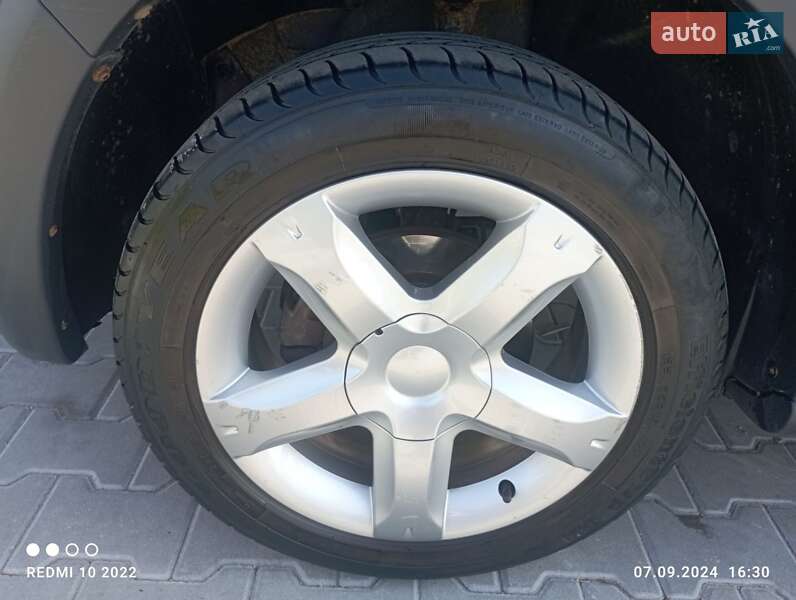 Внедорожник / Кроссовер Dacia Sandero StepWay 2010 в Дрогобыче фото 13 Внедорожник / Кроссовер Dacia Sandero StepWay 2010 в Дрогобыче