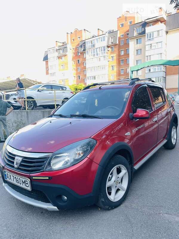 Позашляховик / Кросовер Dacia Sandero StepWay 2010 в Полтаві