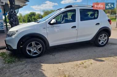 Позашляховик / Кросовер Dacia Sandero StepWay 2015 в Смілі