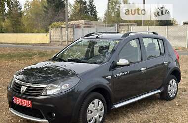 Позашляховик / Кросовер Dacia Sandero StepWay 2011 в Харкові