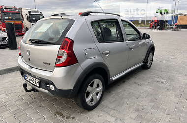 Хетчбек Dacia Sandero StepWay 2010 в Стрию